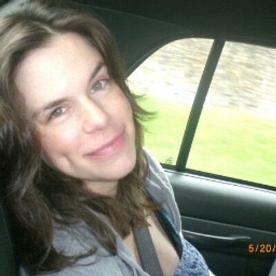 Profile Picture of Sara Austin (@@allenweiner) on Twitter