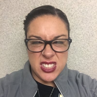 Profile Picture of Tara Mello (@tara_mello) on Twitter