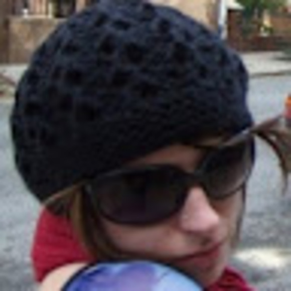 Profile Picture of Angela Coladangelo (@aeco) on Poshmark