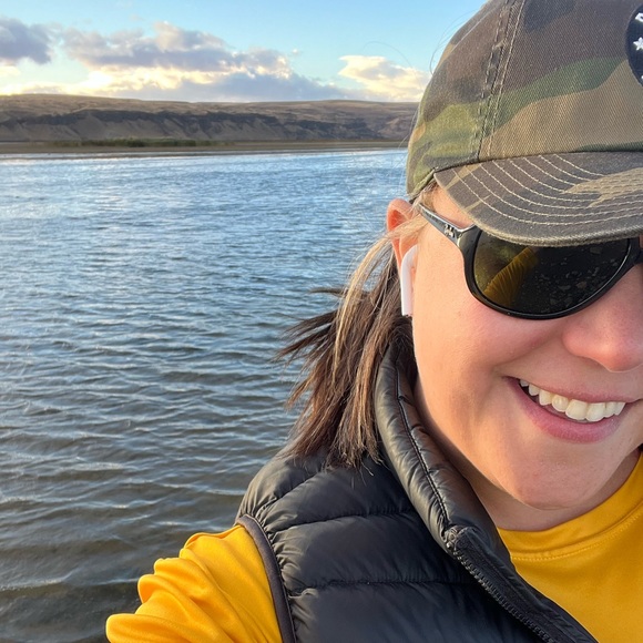 Profile Picture of Rachel Greshock (@closetrdizz00) on Poshmark