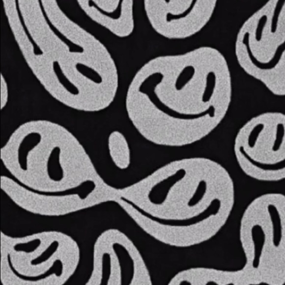 Profile Picture of Addison White (@addisonwhite832) on Poshmark