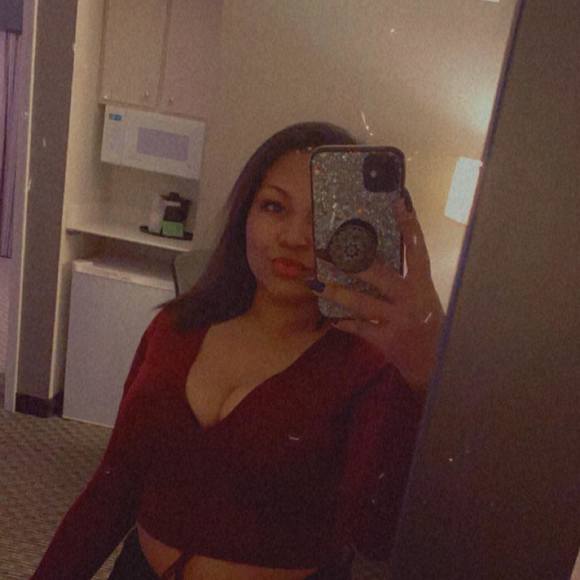 Profile Picture of Sammy Kuder (@skuder59) on Poshmark