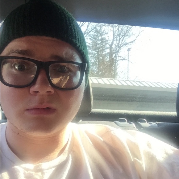 Profile Picture of Tyler Rowe (@tsrowe) on Poshmark