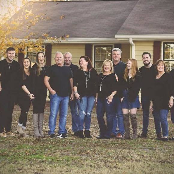 Profile Picture of Jennifer Cramer (@jenjcramer) on Poshmark