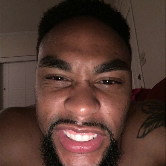 Profile Picture of Tru Vaughns (@trumizzou11) on Poshmark