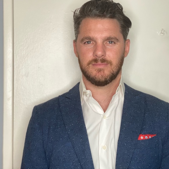 Profile Picture of Richard Gregory (@rg_gregory) on Poshmark