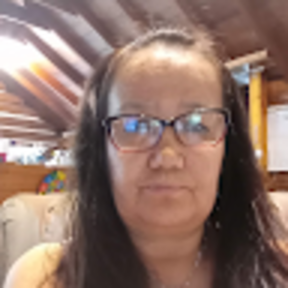 Profile Picture of Loisann Ermatinger (@loisann_e) on Poshmark