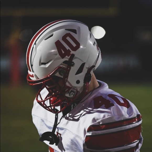 Reese Moore - Poshmark Profile Picture of Reese Moore (@moorer2140) on Poshmark