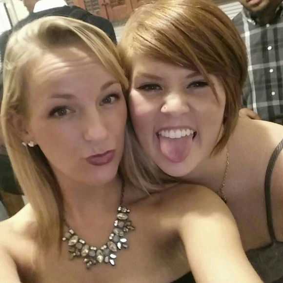 Profile Picture of Anna Trenkamp (@atrenkamp) on Poshmark