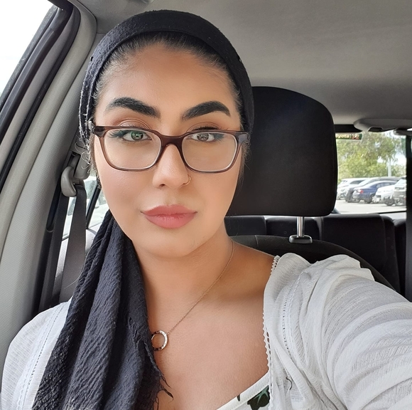 Profile Picture of Ayesha Ahmad (@ayzshay) on Poshmark