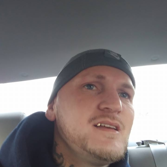 Profile Picture of Billy Koethe (@billykoethe) on Poshmark