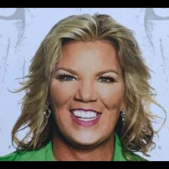 Profile Picture of Dawn Adkins (@adkins07) on Poshmark