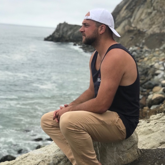 Profile Picture of John Basile (@bearx519) on Poshmark