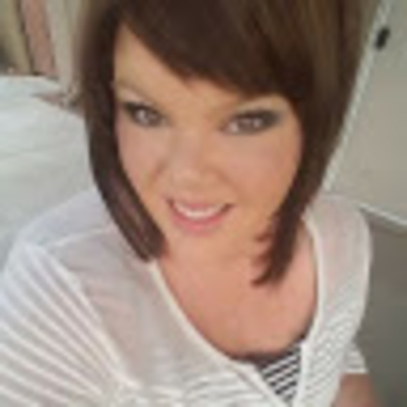 Profile Picture of Whitney Prochniak (@w_prochniak) on Poshmark