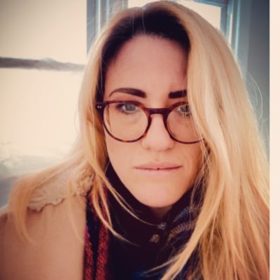 Profile Picture of Hayley McAleese-Lewis (@MissApril1983) on Twitter
