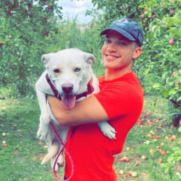Profile Picture of Ryan Tidwell (@ryantidwell11) on Poshmark