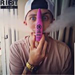 Profile Picture of taylor hacker (@taylor_vap3s) on Instagram