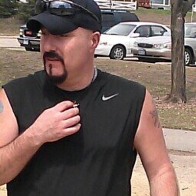 Profile Picture of Jason Burris (@jayydogg131313) on Twitter