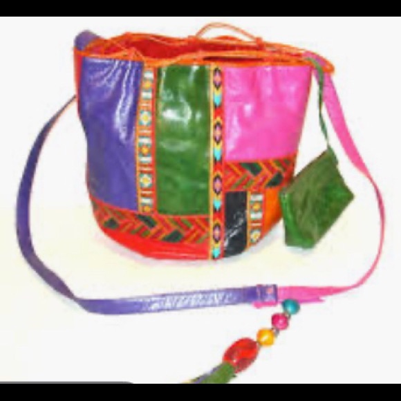 Profile Picture of Eclectic Sacs (@eclecticsacs) on Poshmark