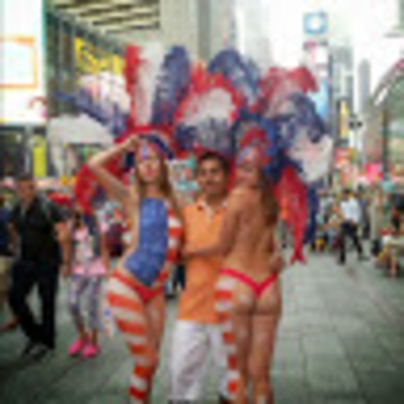 Profile Picture of Victor Araujo (@victorelbebe) on Poshmark