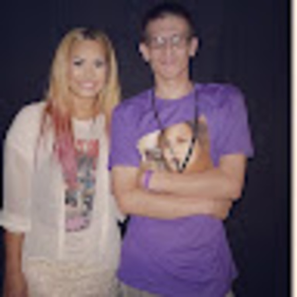 Profile Picture of Andrew Papaleo (@andypop570) on Poshmark