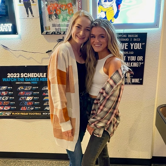 Profile Picture of Kailee Lanman (@lanman_kailee) on Poshmark