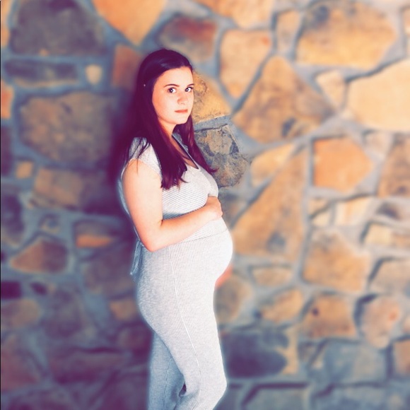 Profile Picture of Layney Howard (@layney_howard) on Poshmark
