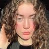 Profile Picture of   Laura🦋 (@laura_m_j) TikTok... (@laura_m_j) on Tiktok