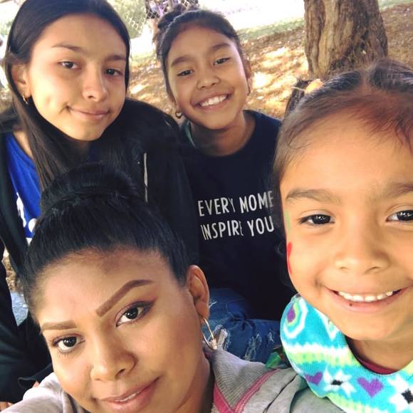 Profile Picture of Chovi Vejar (@labellajoven) on Poshmark