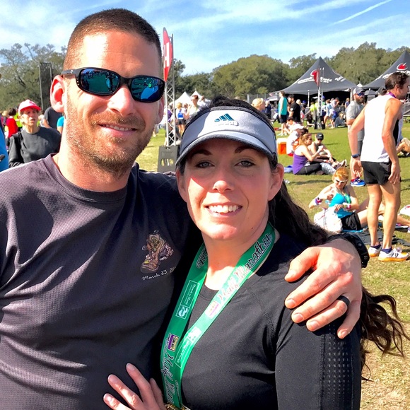 Profile Picture of Anna Keeman (@nameek) on Poshmark