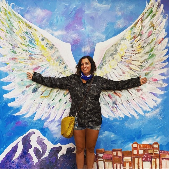 Profile Picture of Sherri Sambucaro (@sherrisambucaro) on Poshmark