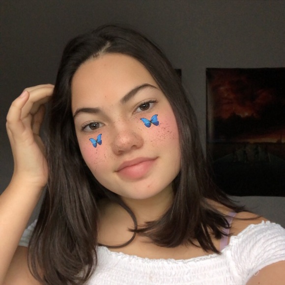 Profile Picture of Katerine Manitta (@katemanitta) on Poshmark