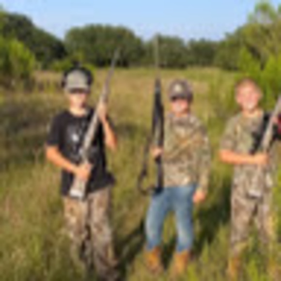 Profile Picture of Luke Lorenzen (@ds014828ll) on Poshmark