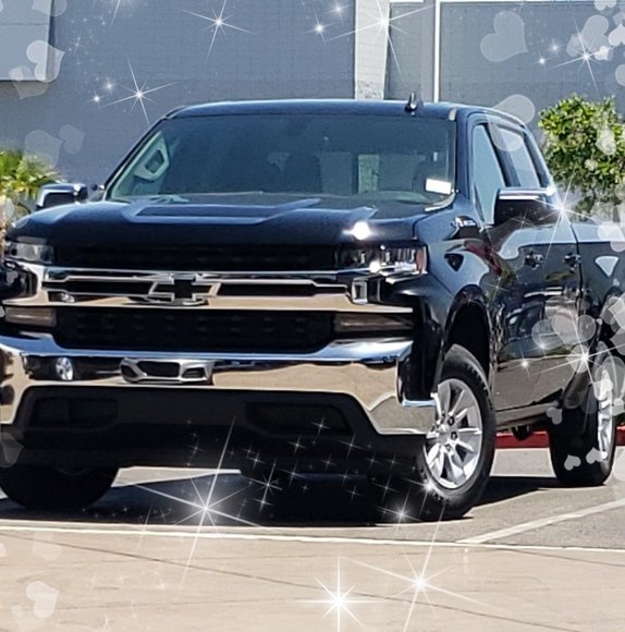 Profile Picture of Cesar Correa (@ccorrea4213) on Poshmark