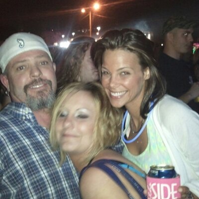 Profile Picture of Andrew Corwin (@wesbadboy1992) on Twitter
