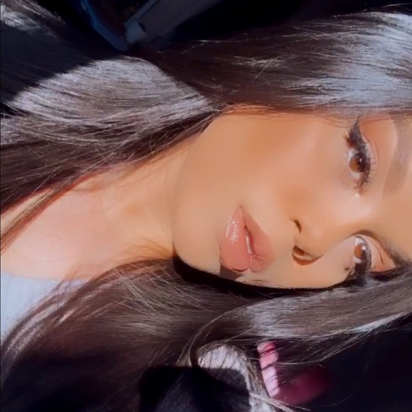 Profile Picture of Heaven Leuea (@heavenleuea) on Poshmark
