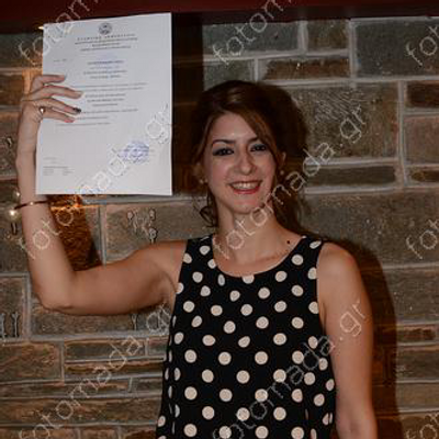 Profile Picture of Eleni Petrou (@elenipetrou4) on Twitter