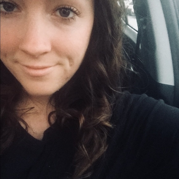 Profile Picture of Casey Doyle (@nurseallen331) on Poshmark