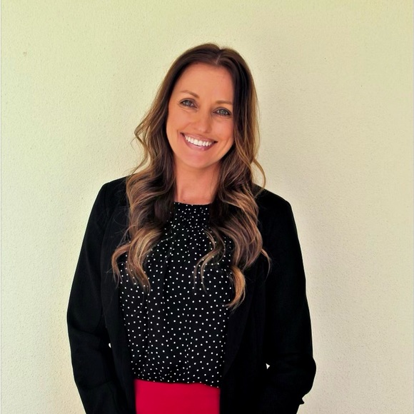 Profile Picture of Haley Jasper (@jaspersinjax) on Poshmark