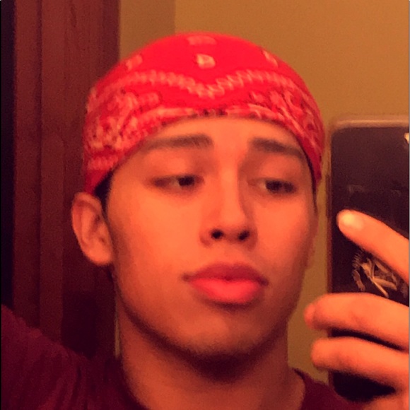 Profile Picture of Pedro Chavez (@ayyexpedro) on Poshmark