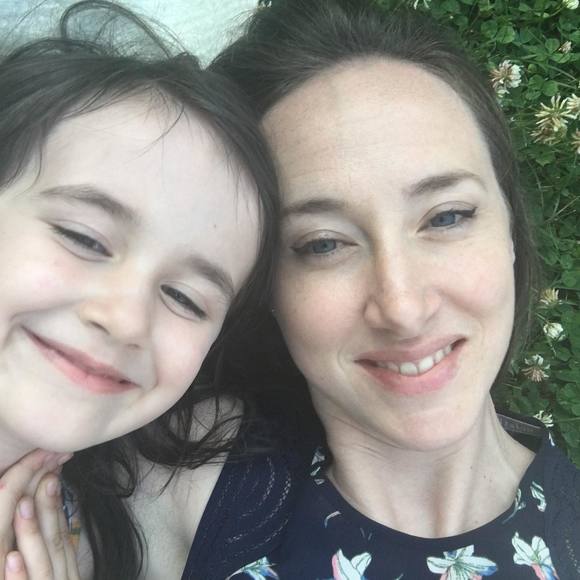 Profile Picture of Kelly Angotta (@bellakel) on Poshmark