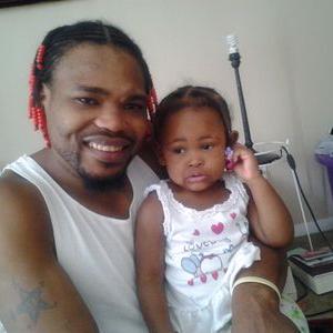 Profile Picture of Nicholas AGEE (@candycanecoon) on Twitter