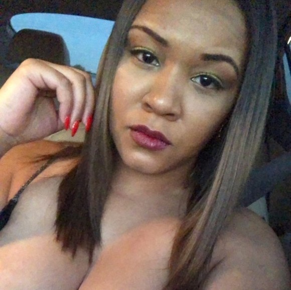 Profile Picture of Natasha Downs (@tash22n) on Poshmark