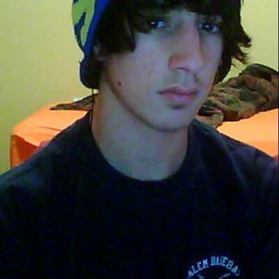 Profile Picture of Tyler Pickett (@TylerjPick3tt) on Twitter