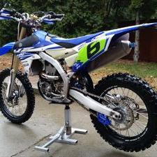 Profile Picture of Hans Schmid (@bearedcanadian) on Twitter