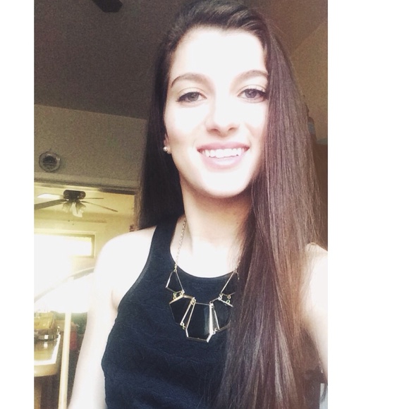 Profile Picture of Dana Nardozzi (@dnardozzi6) on Poshmark