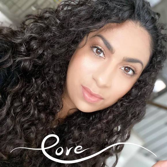 Profile Picture of Vanessa Cavazos (@vmcavazos) on Poshmark