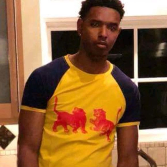 Profile Picture of Jeff Thornton (@jeff_thornton) on Poshmark