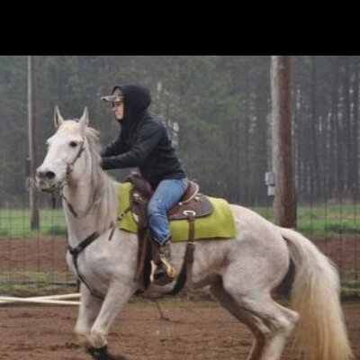 Profile Picture of Emily Jaeger (@emilyjaeger13) on Twitter