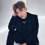Profile Picture of 台中設計師Jason 燙髮｜韓系木馬捲｜縮毛矯正|黑曜光護髮 (@glitz_jason) on Instagram